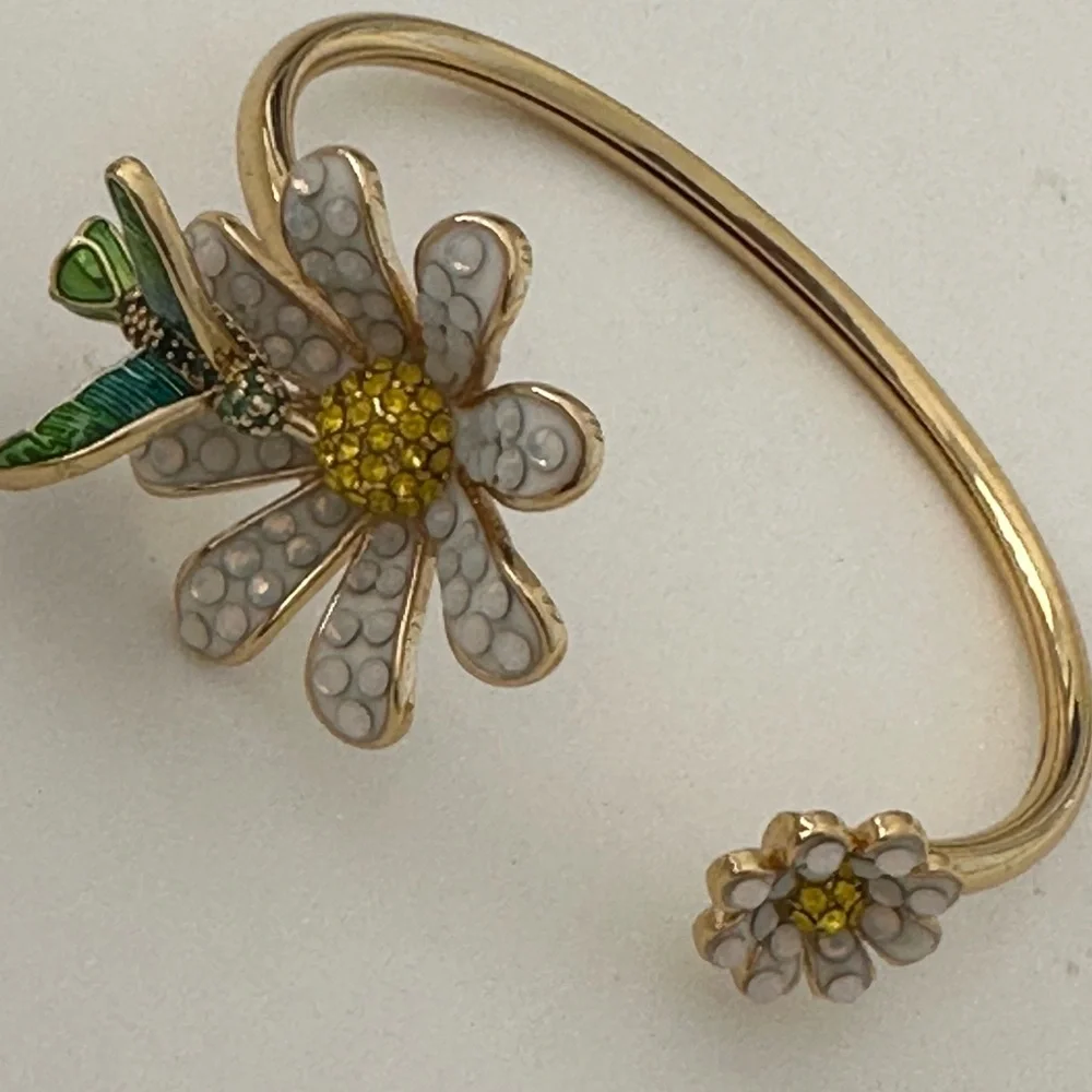 kate spade Gold and White Daisy Hummingbird Cuff Bracelet - Picture 5 of 12